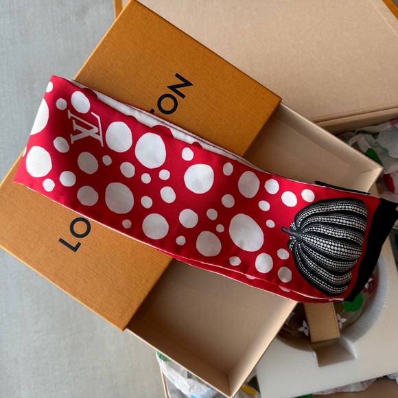 🎨Louis Vuitton x Yayoi Kusama🎨Painted Dots Scott Box - Picture 4 of 17